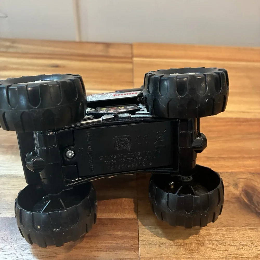 Toy State Road Rippers Snake Bite Monster Truck Firestone Lights Sound Motorized